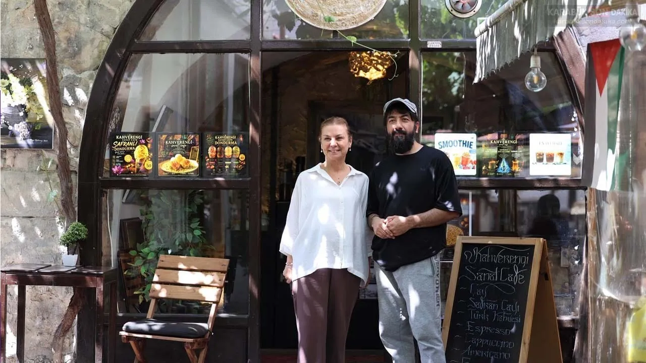 ELİF KÖSE TARİHİ ÇARŞI’DA ESNAF VE VATANDAŞLARLA BULUŞTU