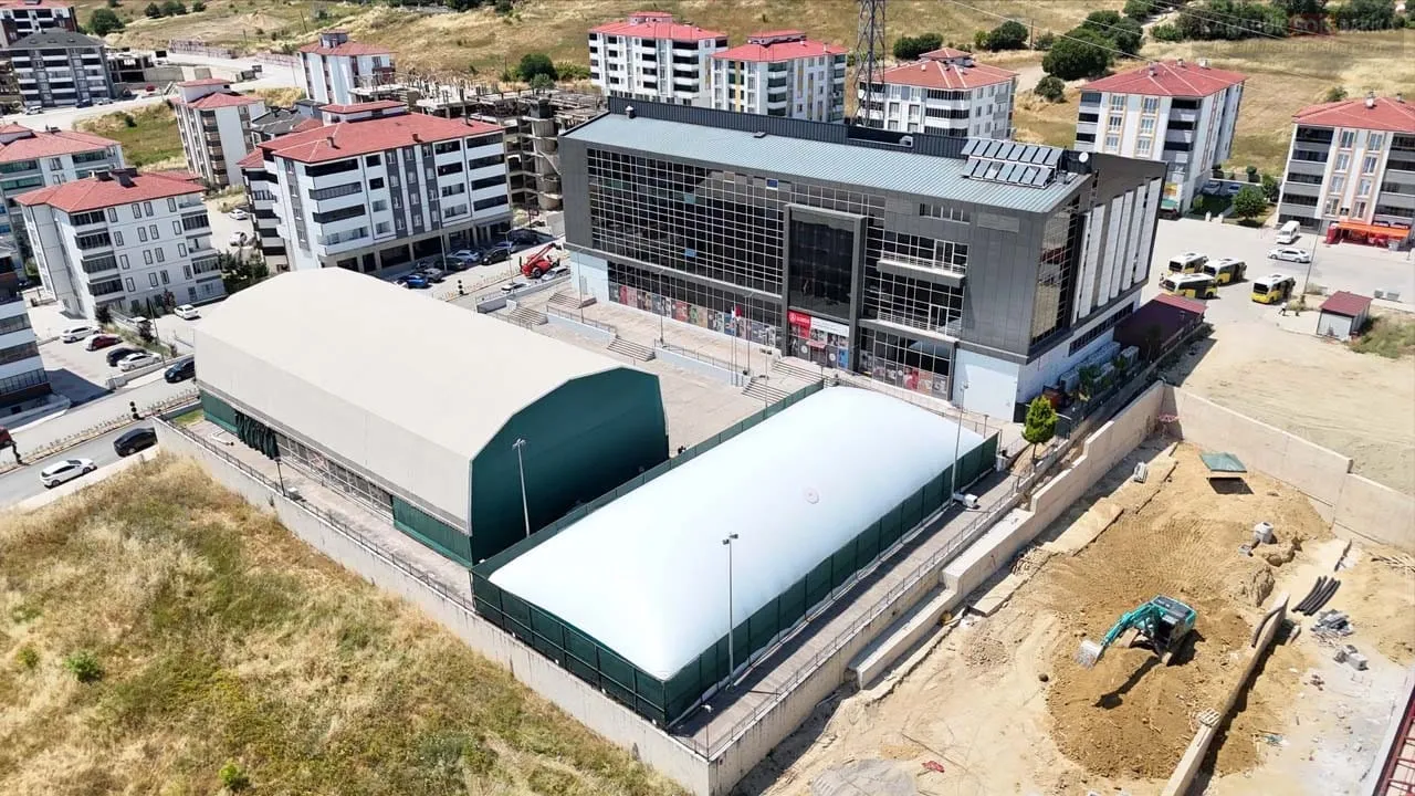 KARABÜK’TE TENİS ARTIK DÖRT MEVSİM OYNANACAK