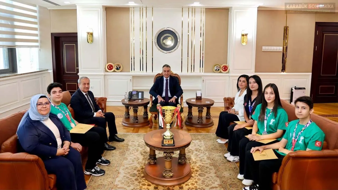KARABÜKLÜ ÖĞRENCİLER DÜNYA MATEMATİK ŞAMPİYONASI’NDA TARİH YAZDI