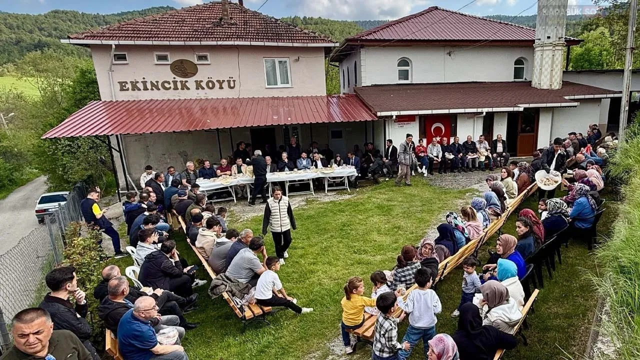 OVACIK'TA ASIRLIK "ZİYRAT" GELENEĞİ: PROTOKOL VE HALK BİR ARADA