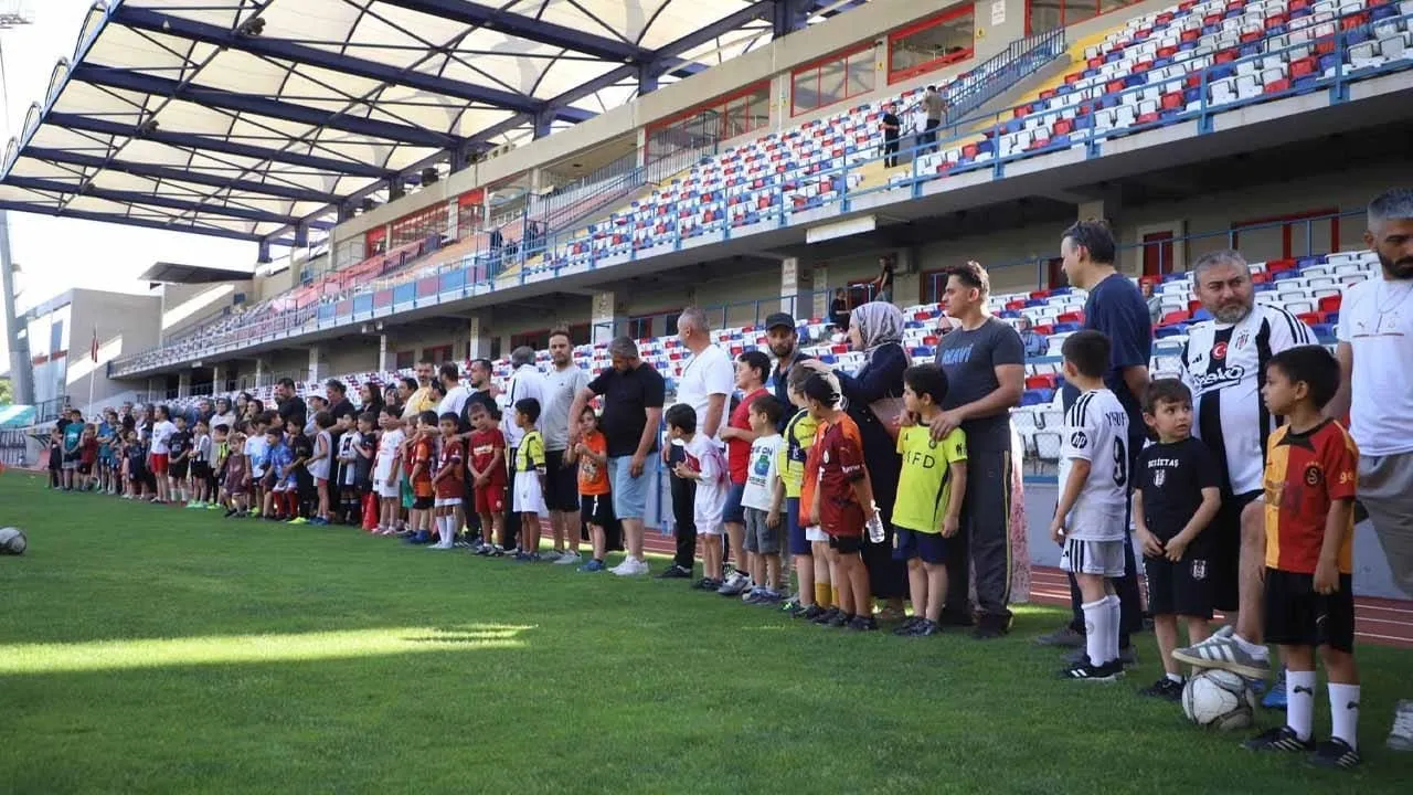 STADYUMDA SPOR ŞÖLENİ! AİLELER VE ÇOCUKLAR BULUŞTU